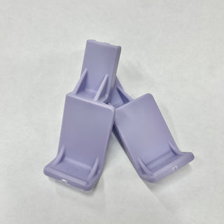 Isolated photo of Click's Easy Squeeze in lilac.